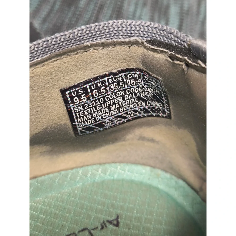 Skechers Womens 9.5 Empress Classic Fit Slip On Sneakers Walking Shoes Gray Teal